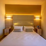 Costa Rey Wellness & Costa Rei