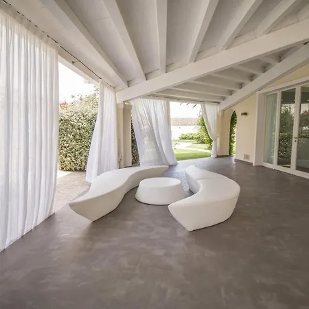 Costa Rey Wellness & 4*