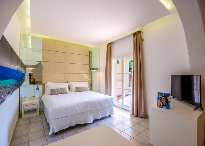 Costa Rey Wellness & 4* Costa Rei