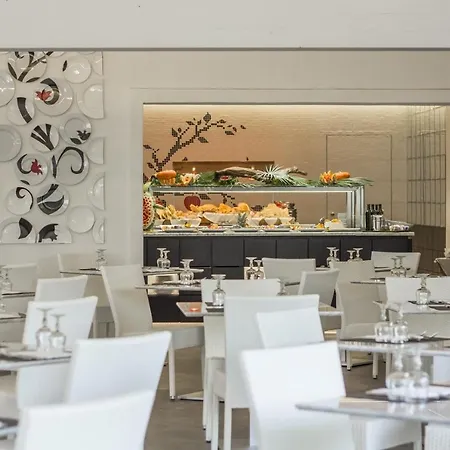 Costa Rey Wellness & Spa コスタ・レイ