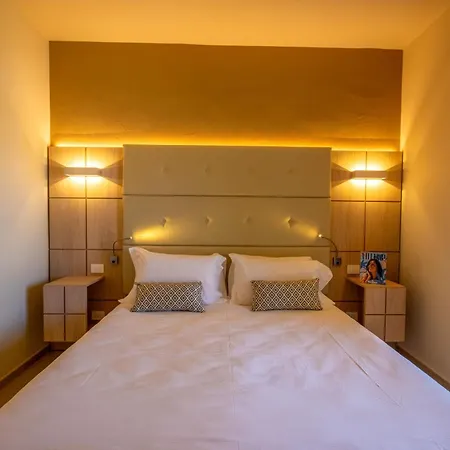 Costa Rey Wellness & Costa Rei